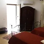 Palazzo Bibirria Bed & Breakfast