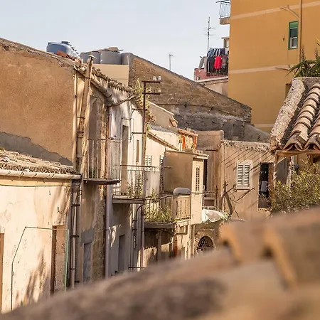 Bed and breakfast Palazzo Bibirria