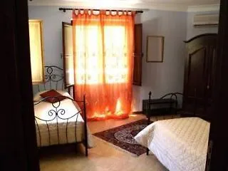 Palazzo Bibirria ベッド・アンド・ブレックファスト 2*