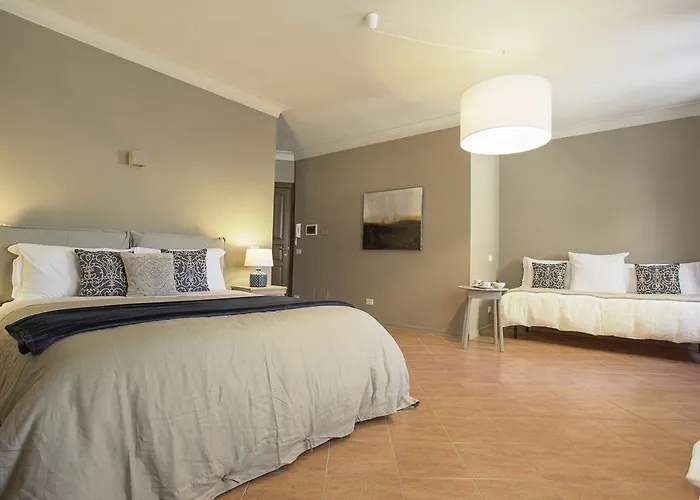 Alojamento de Acomodação e Pequeno-almoço Palazzo Bibirria 3*